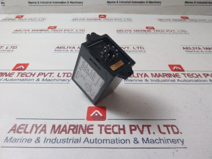 Omron TDS-44A223D Solid State Timer 24V DC 0-60 Seconds 24VDC