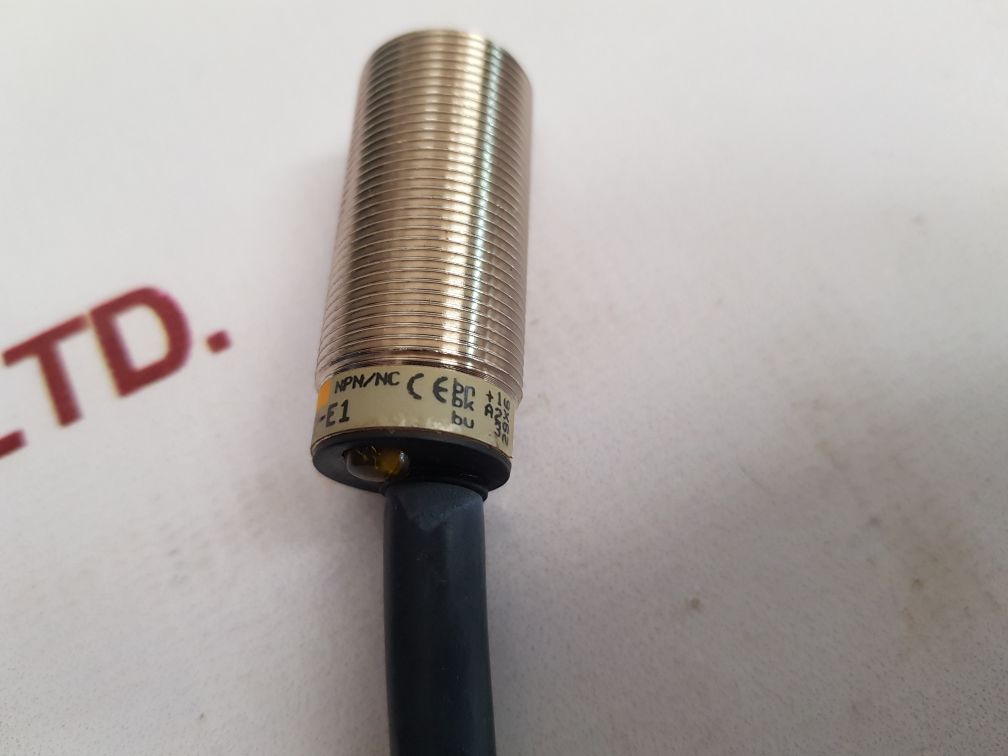 Omron Tl-x5E2-e1 Proximity Switch