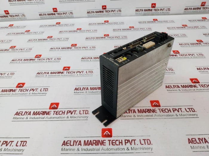 Oriental Motor Ezmc24A-a Linear Motion Controller 24V Dc 100-115V 5.0A