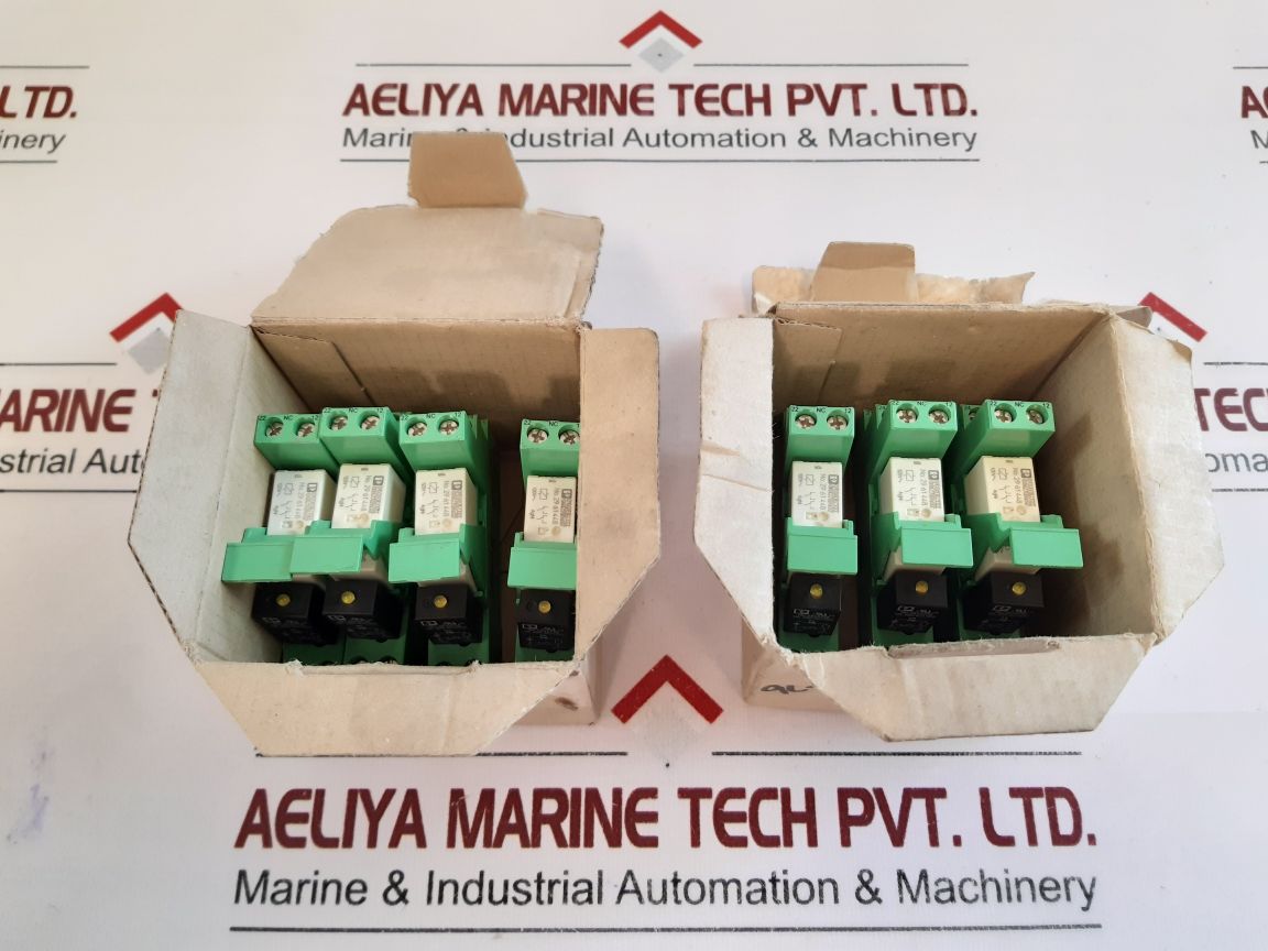 Lot of 6X PHOENIX CONTACT 28 33 521 Relay Socket 120 VAC 12 A 300 VAC 2833738