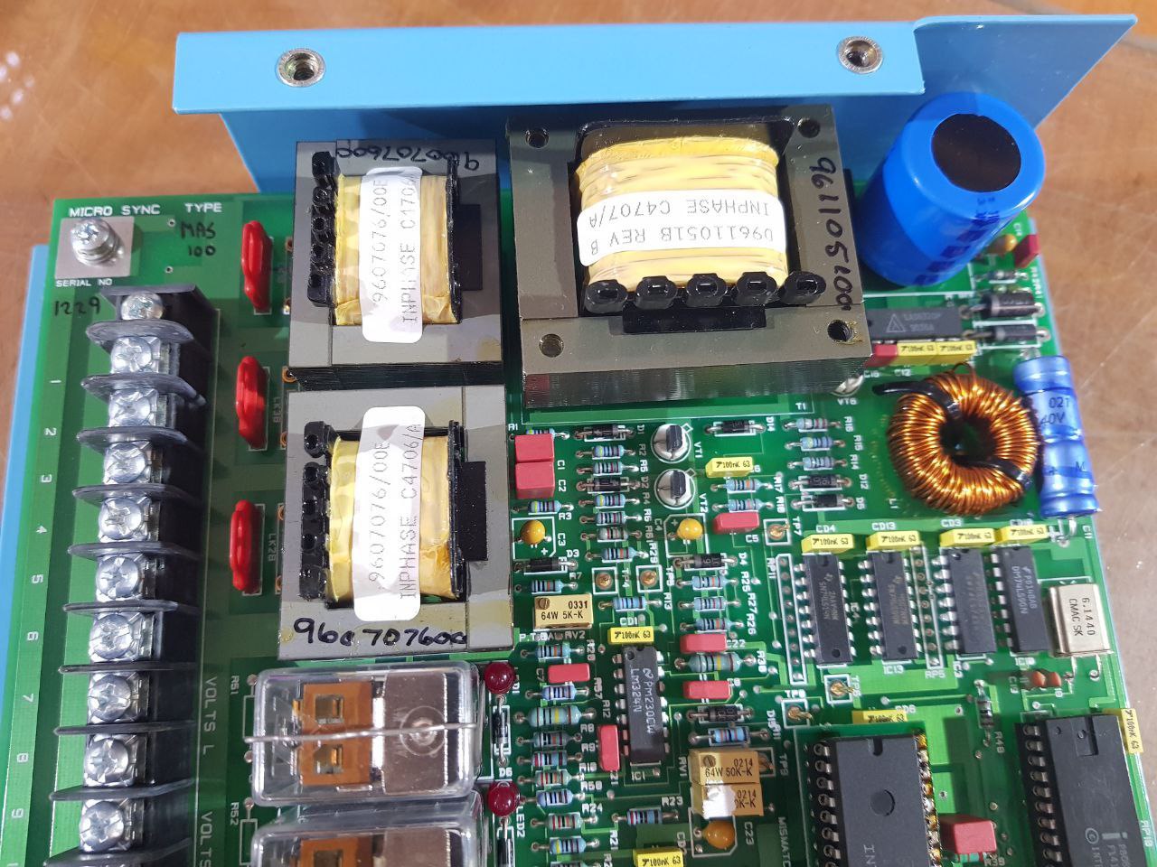 FKI MAS100 SYNCHRONISER Automatic Synchronising Relay - Aeliya Marine Tech