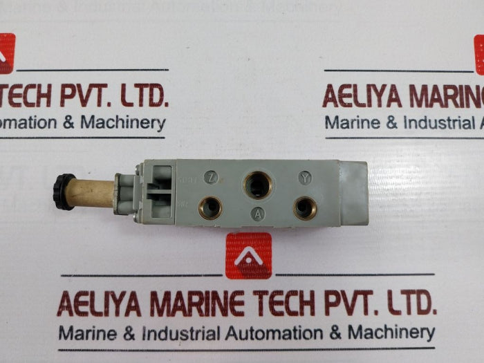 Rexroth 0 820 018 991 Solenoid Valve 10Bar