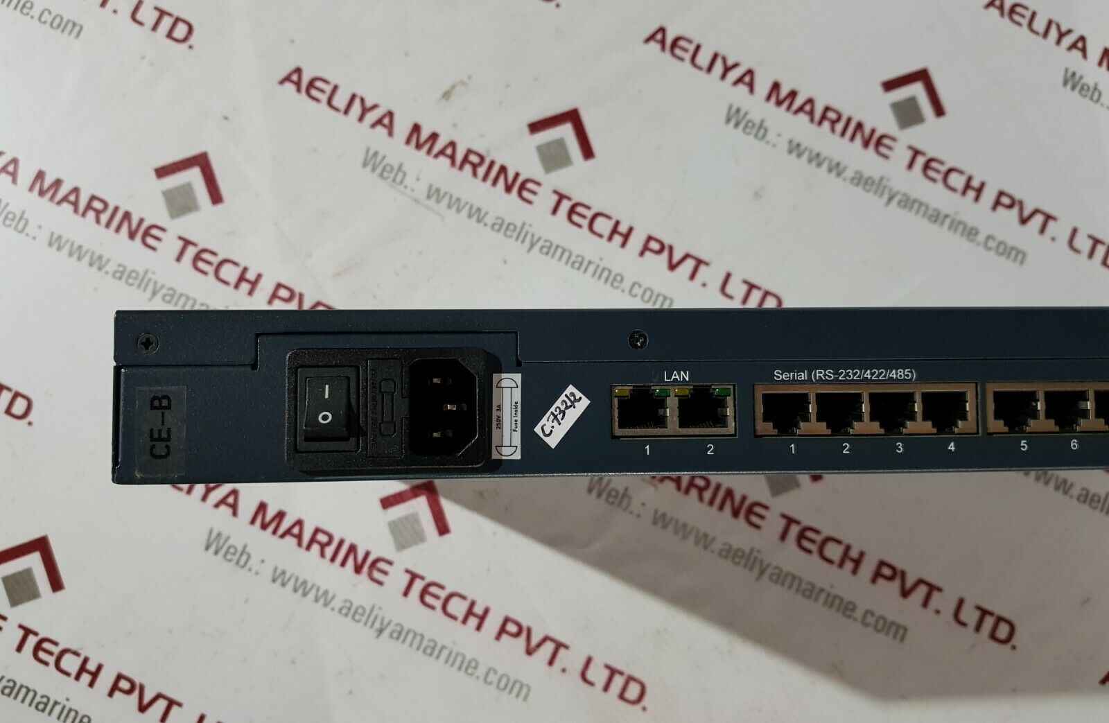 ADVANTECH EKI-1528 8-PORT RS-232/422/485 SERIAL DEVICE SERVER 100-240VAC 47-63HZ
