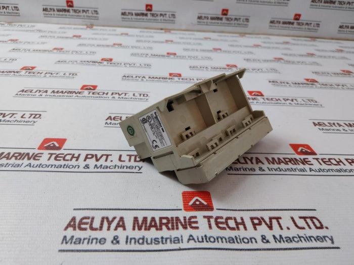 Schneider Electric Abe7-h16C31 Passive Connection Sub-base Abe7 -16 I/O