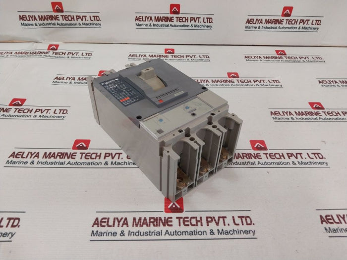 Schneider Electric Cvs630f Moulded Case Circuit Breaker 630a 3p 36ka