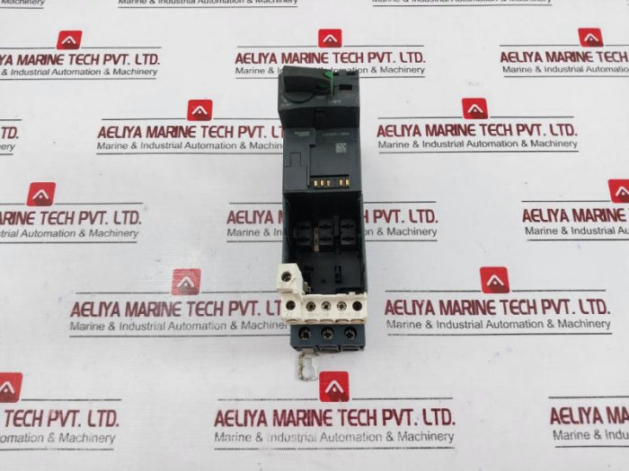 Schneider Electric Lub12 Power Base 12A Ui: 690V Iec/En 60947-6-2