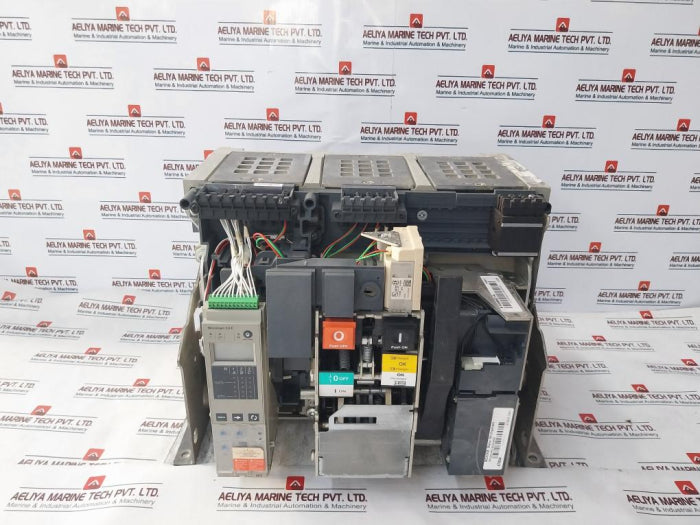 Schneider Electric Nw25 H1 Masterpact Circuit Breaker 2500 Amp