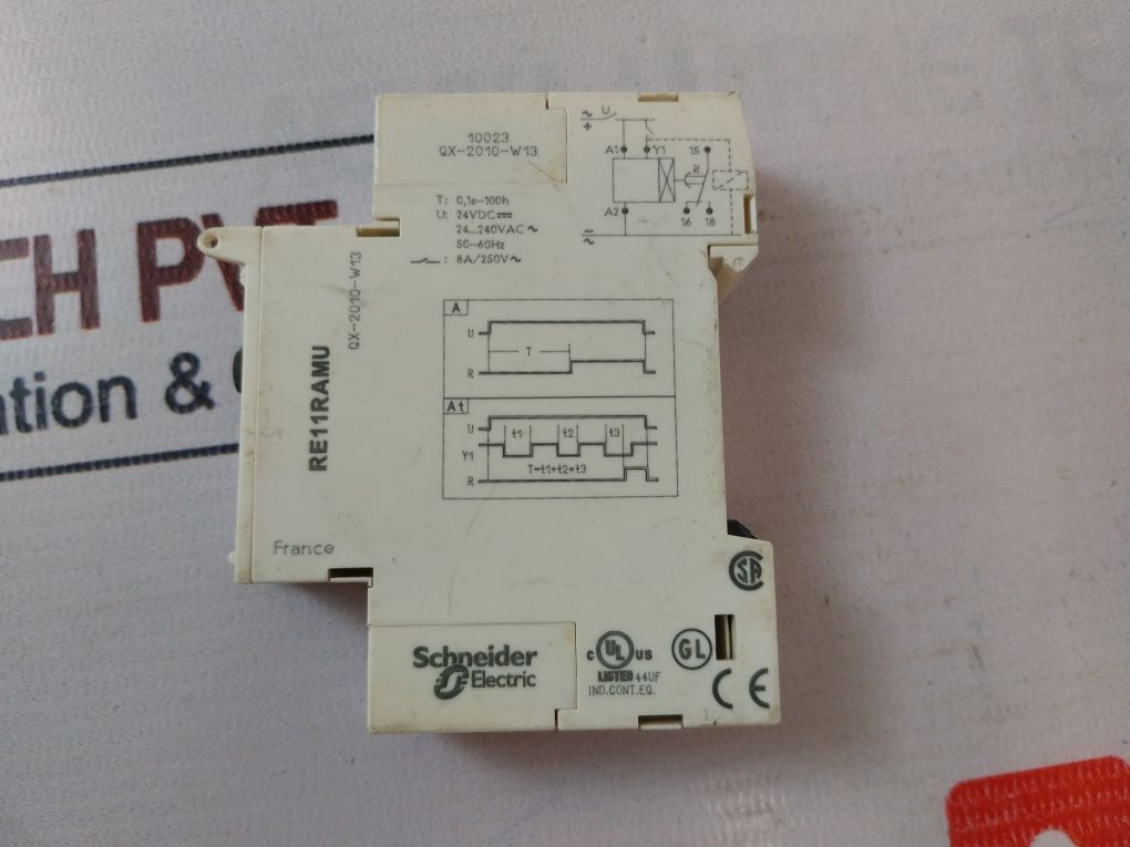 Schneider Electric Re11Ramu Modular Timing Relay 8A/250V