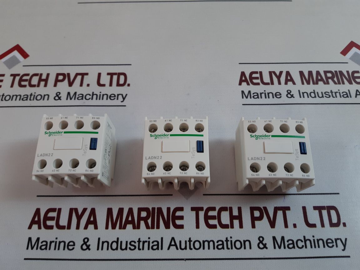 Lot of 4X SCHNEIDER ELECTRIC LADN22 Auxiliary Contact Block Unit A600 Q600 690V