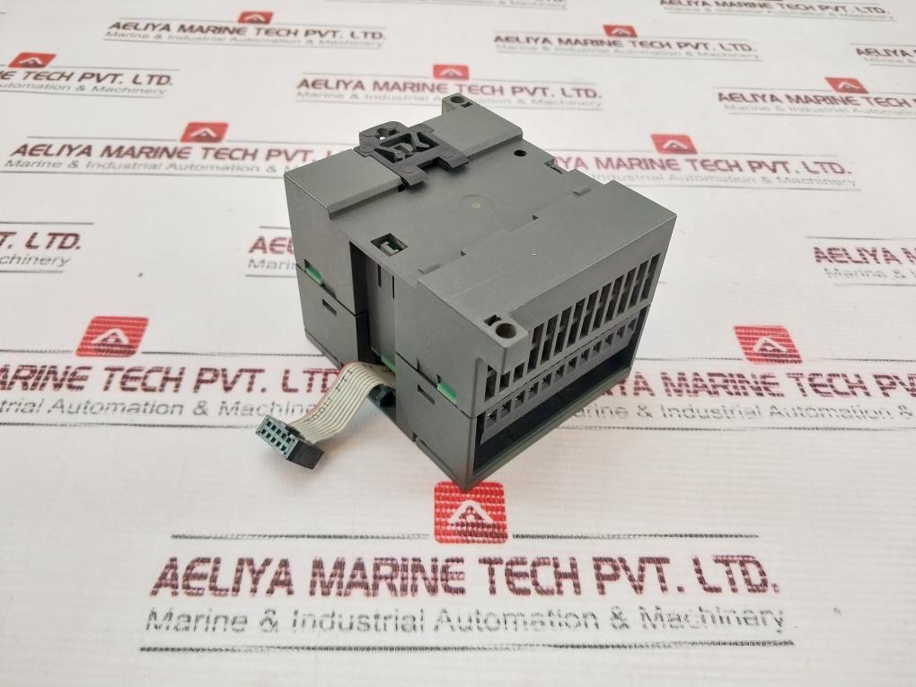 Siemens 1P 6Es7 231-0Hc22-0Xa8 Analog Input Module 21-28Vdc