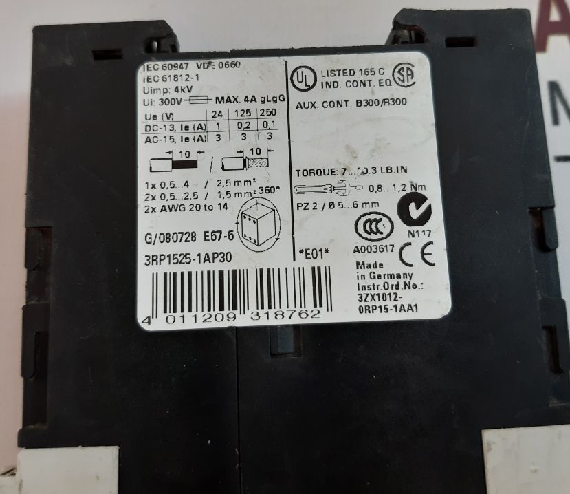 Siemens Sirius 3Rp1525-1Ap30 Time Relay 300V