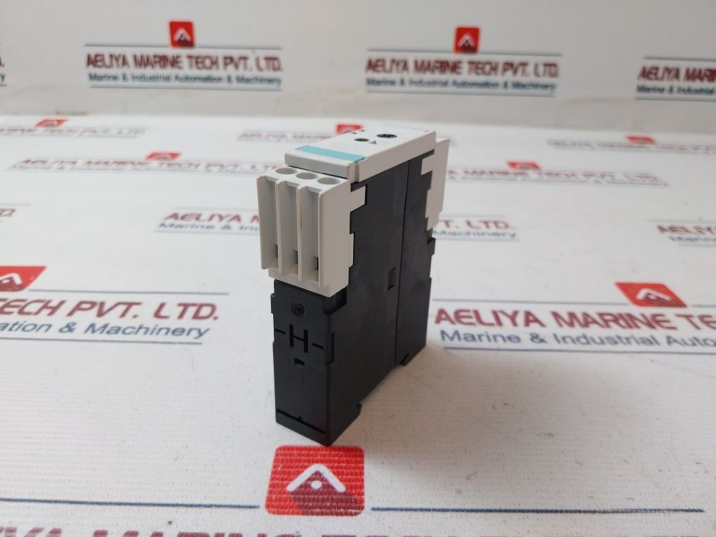Siemens 3Rp1525-1Ap30 Time Relay On Delay 200-240V Ac