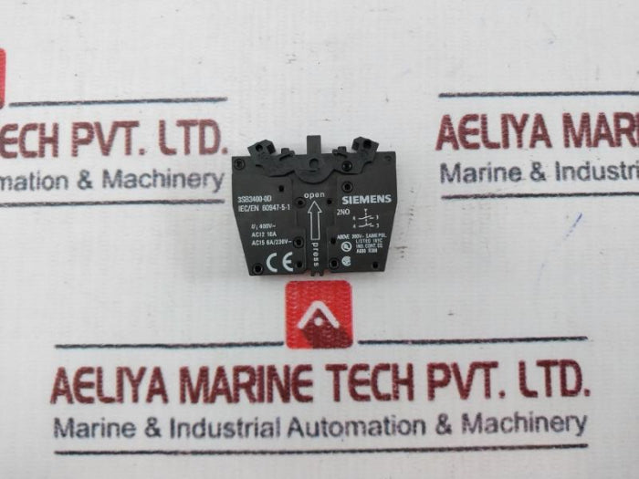 Siemens 3Sb3400-0D Pushbutton Switch Auxiliary Contact 2No 400V Ac 6A 230V