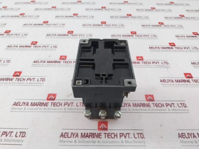 Siemens 3Tf47 Contactor 132V 50/60Hz