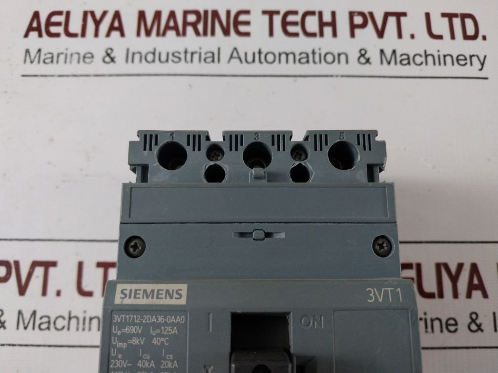 Siemens 3Vt1712-2Da36-0Aa0 Circuit Breaker 50/60Hz 690V 125A