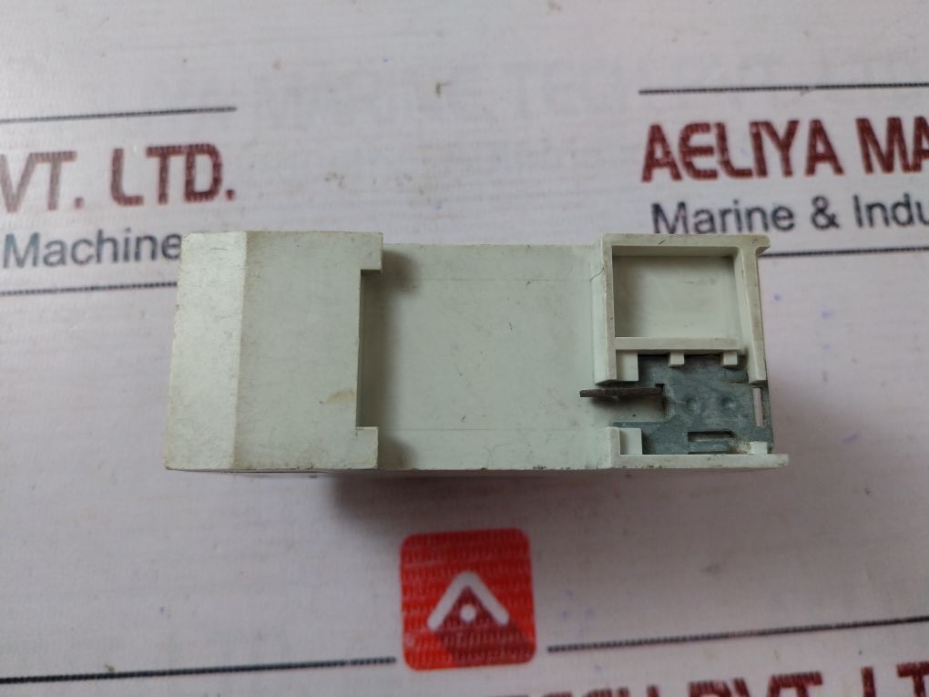 Siemens 7LF2614-2A Timer Switch 230V~60Hz