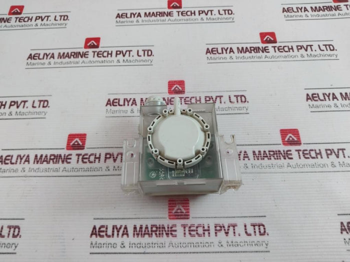 Siemens Qbm66.202 Differential Pressure Sensor 24V~ ±15% 50/60Hz