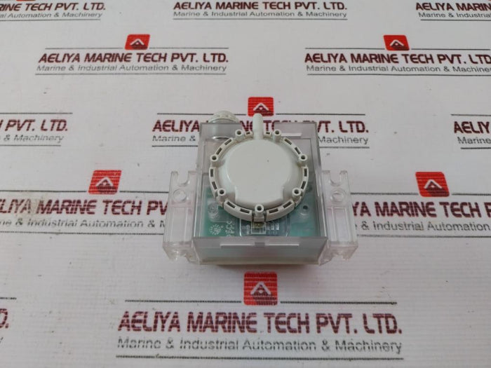 Siemens Qbm66.204 Differential Pressure Sensor 24V 50/60Hz