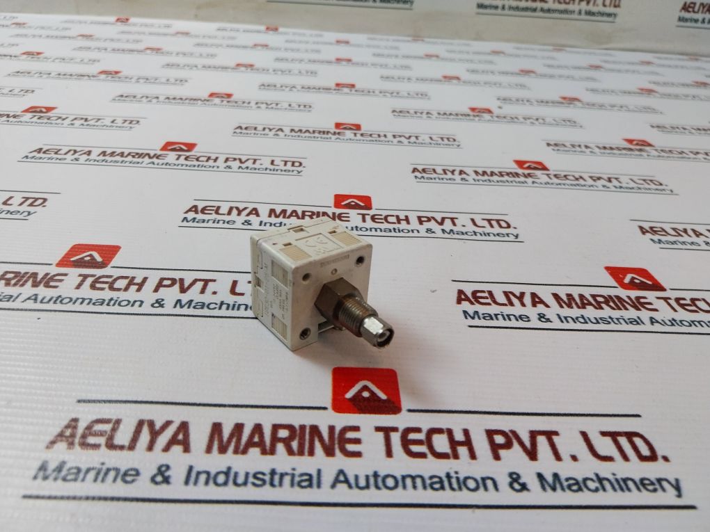 Smc Ise30-01-25-m Pressure Switch Sensor 12-24 Vdc