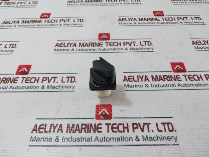 Square D D1G2S Selector Switch 9001