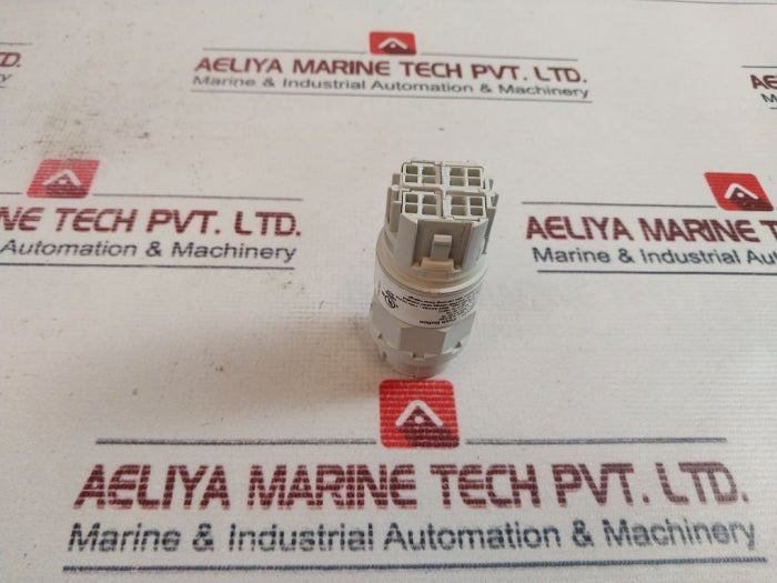 Stahl 8003/121 Panel Mounting Devices 500V/6A/1250 Va 4 046827 004933