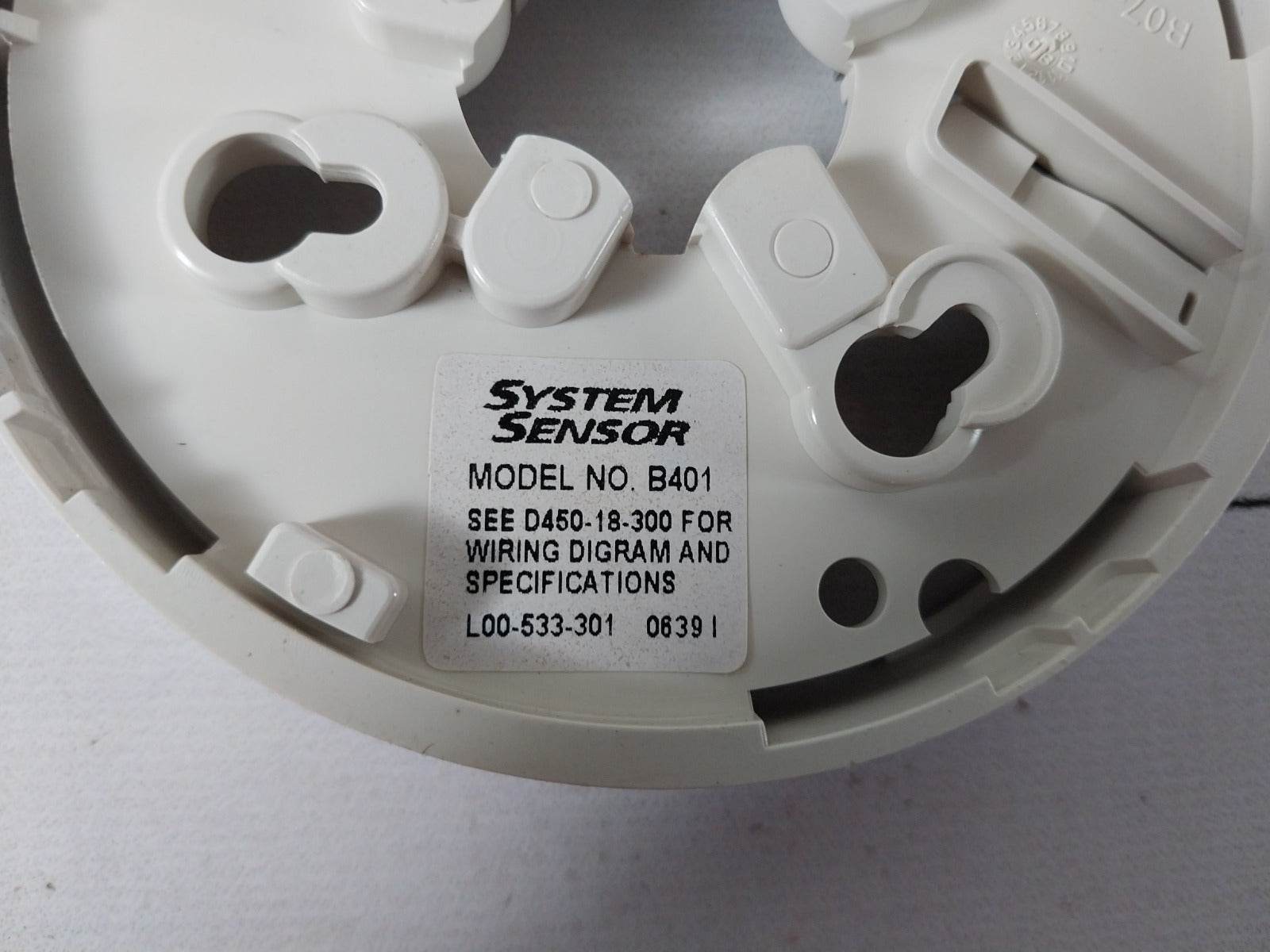 Lot Of 2X System Sensor B401 Plug-in Detector Base