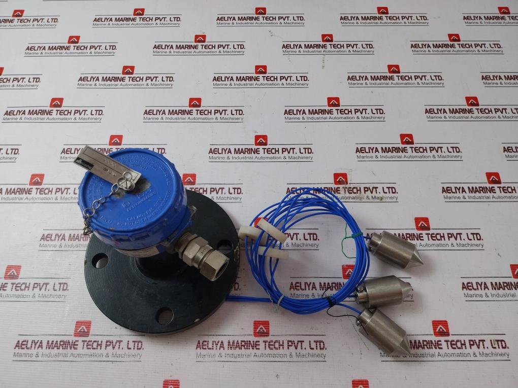 Techtrol Cns-em3Ust3 Conductivity Type Level Switch Ip 66