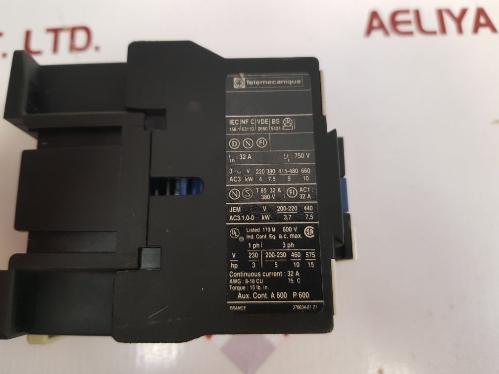 Telemecanique Lc1d1810r7contactor 440v 50/60hz