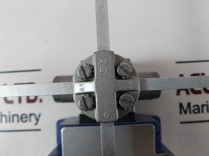 Telemecanique Xck-mr Limit Switch Ip 66 Ac 15 240V 3A