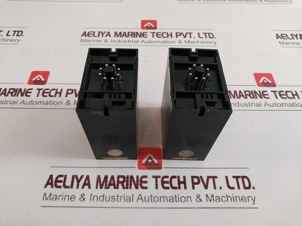 Toyo Keiki YH-266 Isolator