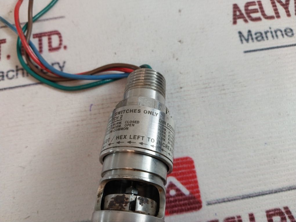 United Electric 12Shsn2A Pressure Switch 10 To 25Psi