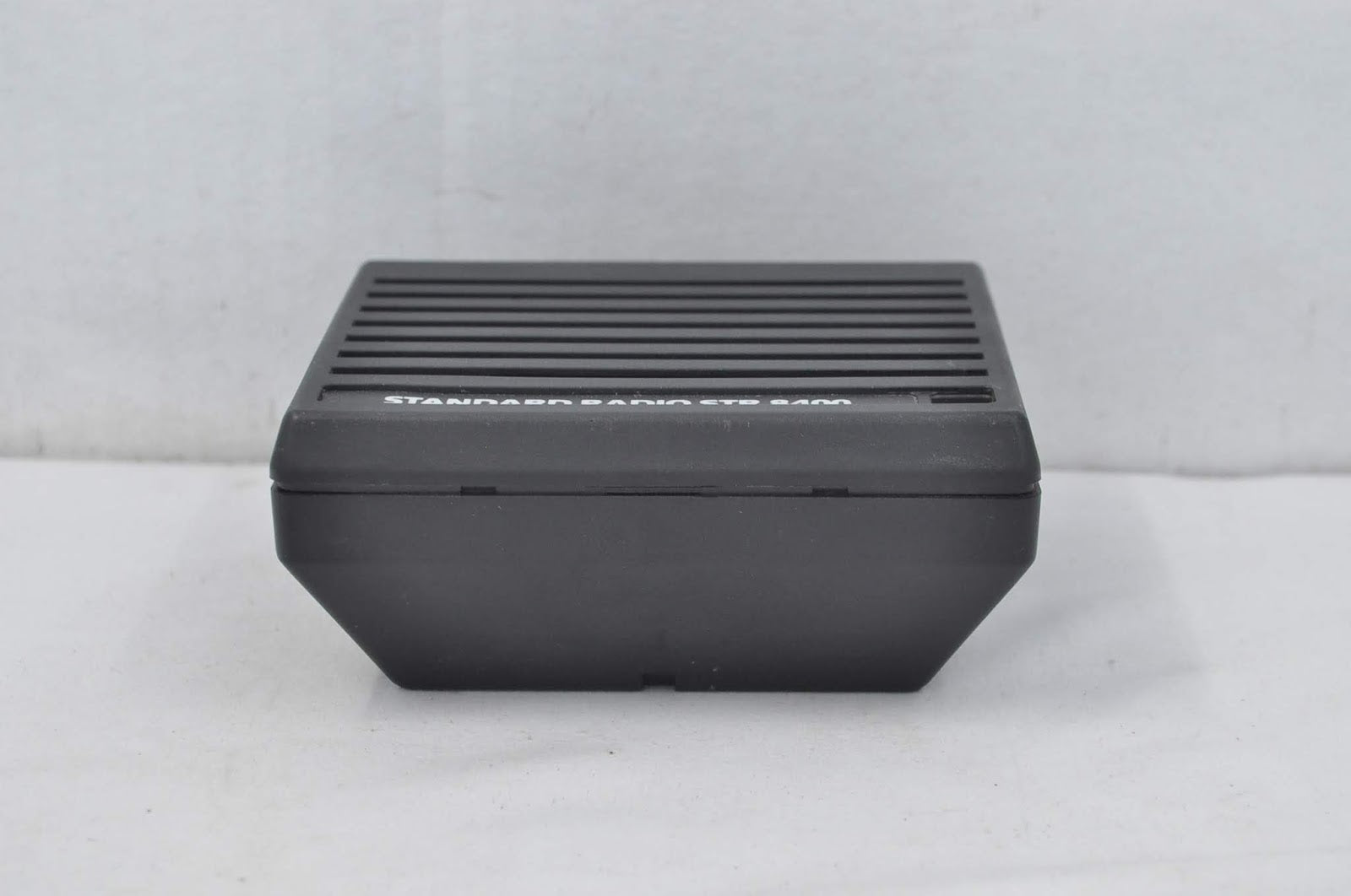 Standard Radio Str 8400