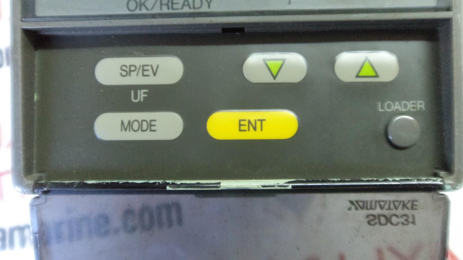 YAMATAKE SDC31 - C312GA000300 TEMPERATURE METER