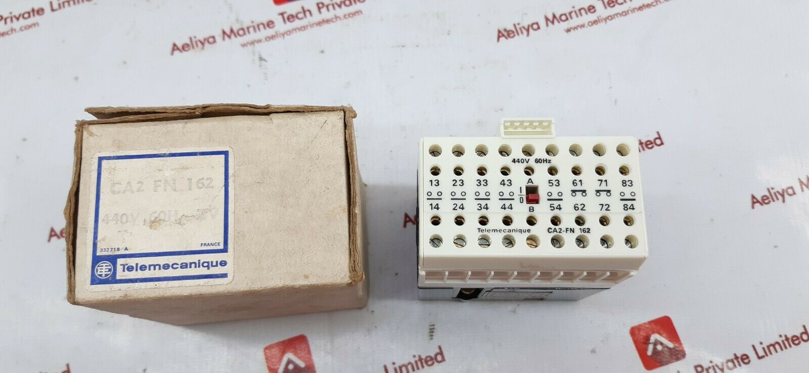 Telemecanique ca2-fn 162 relay 440v 60hz new