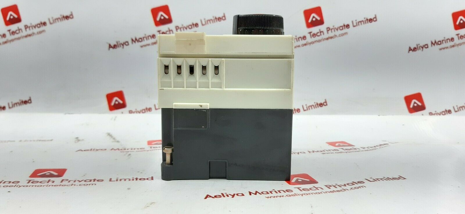Telemecanique Ca2-ft 141 Relay 380V 50Hz