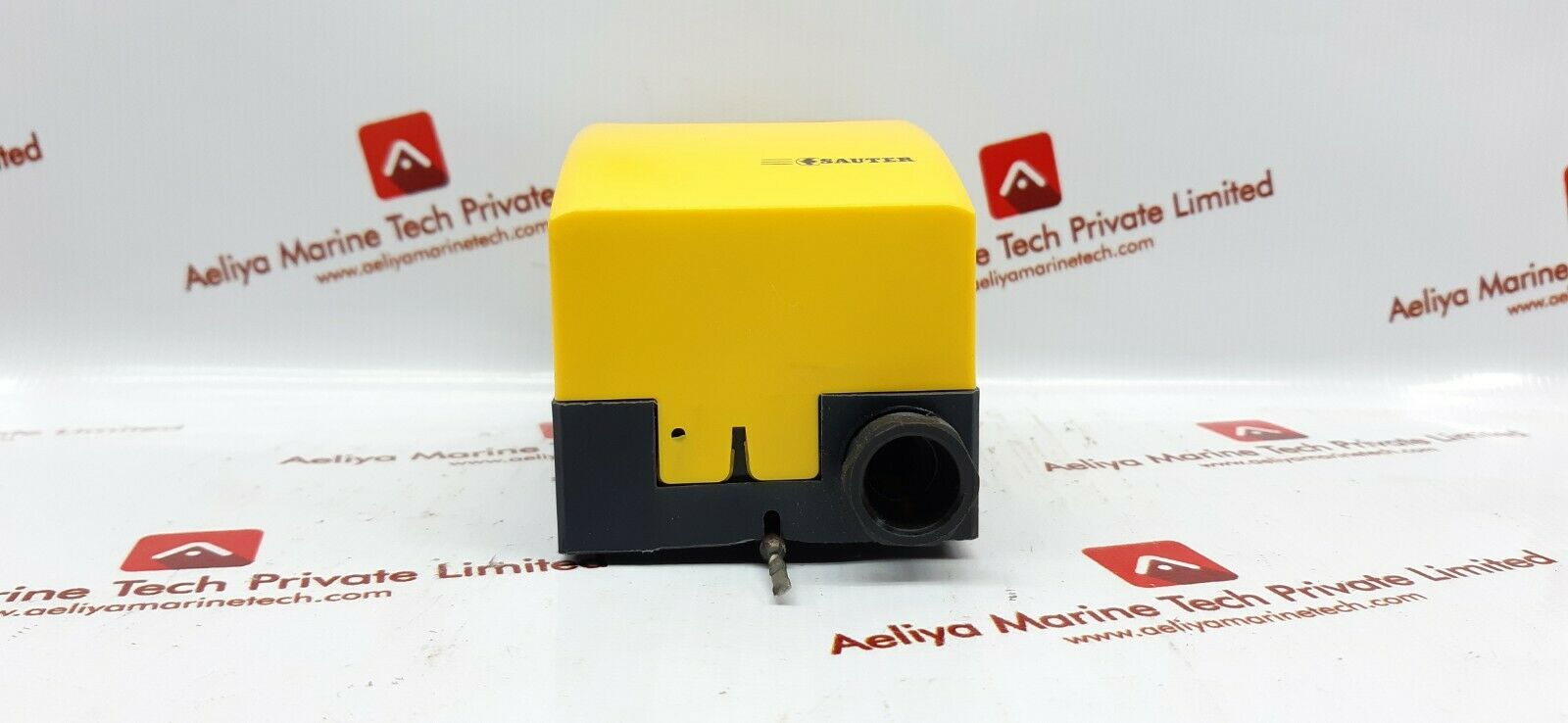 Sauter rak82.4/3726m ip40 thermostat