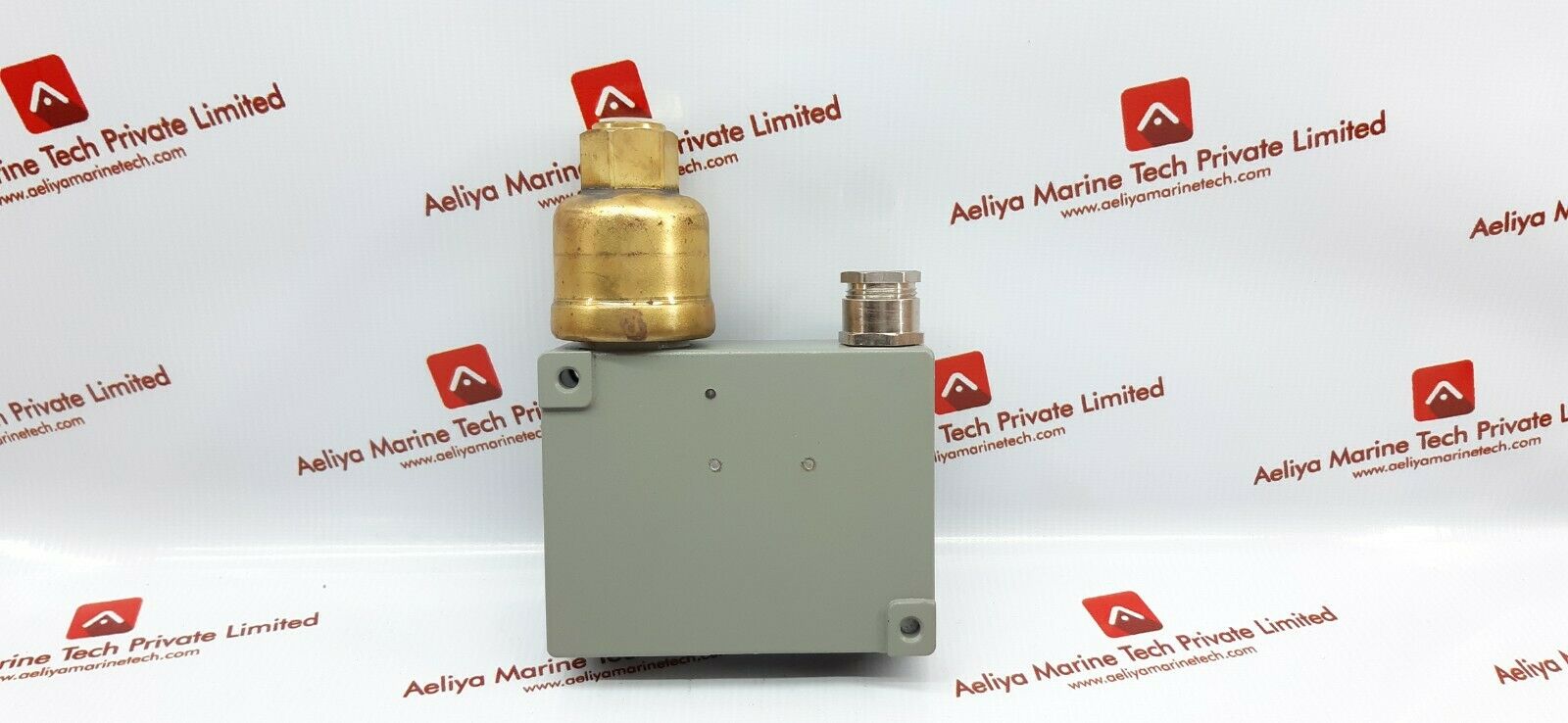 Trafag 900.2675.901 sensor controls