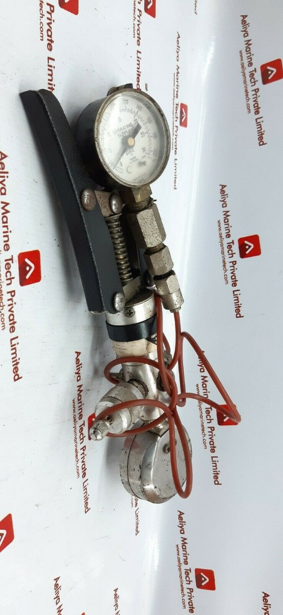 Hand held test pump tp1 pressure calibrator