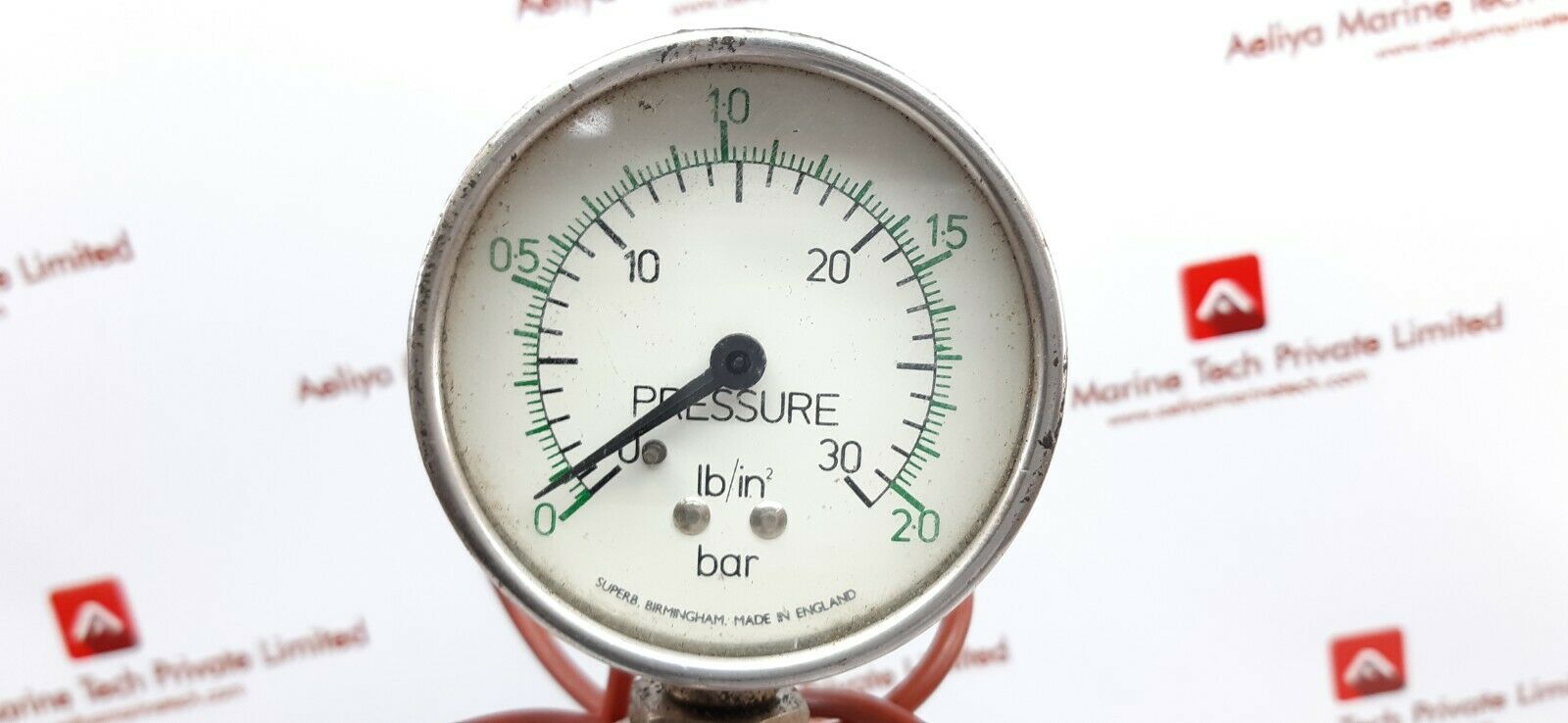Hand held test pump tp1 pressure calibrator