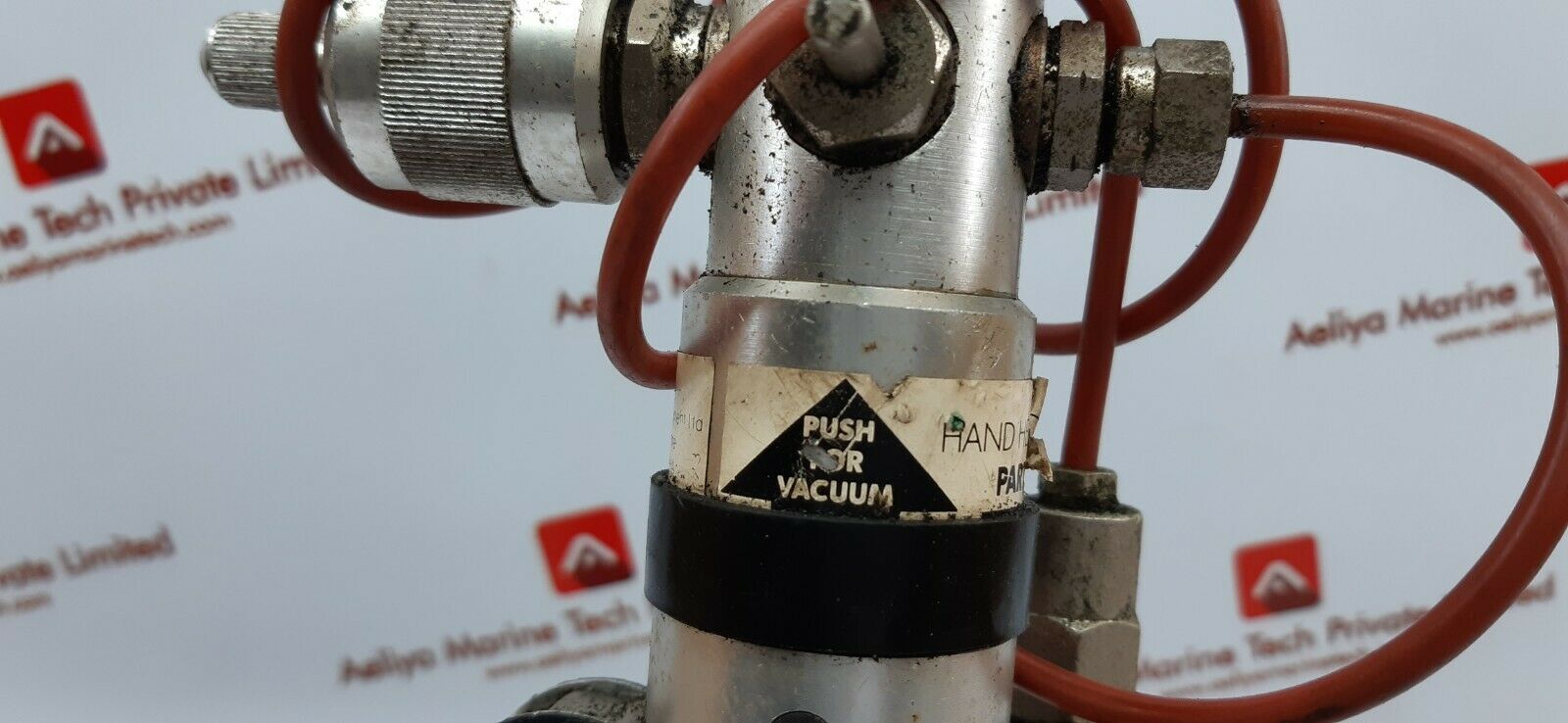 Hand held test pump tp1 pressure calibrator