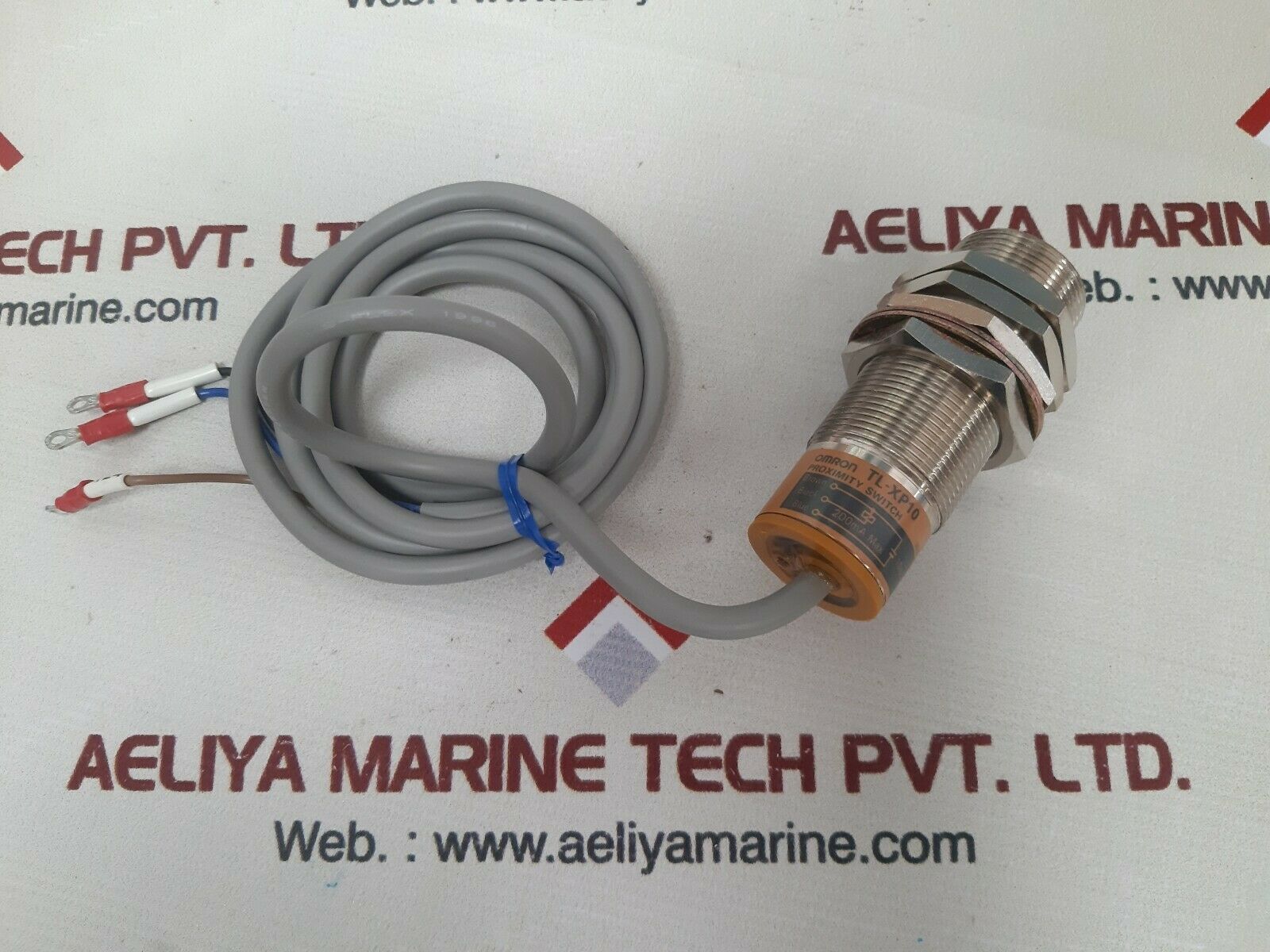 Omron tl-xp10 proximity switch