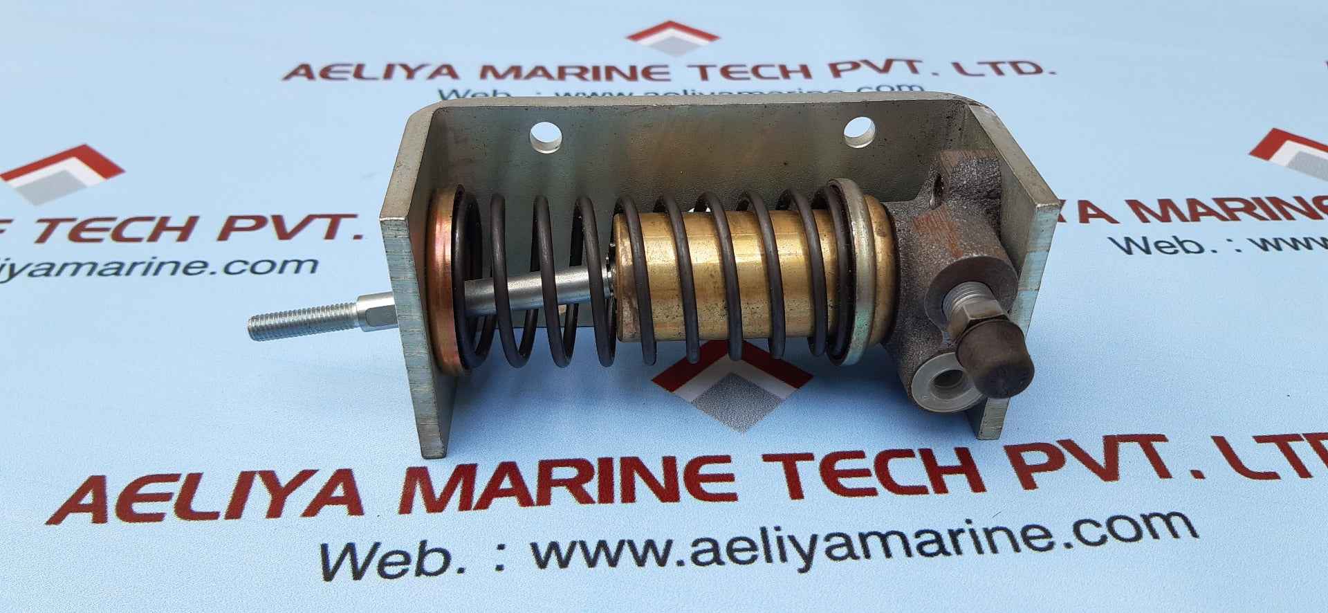 Cylinder 510414714 throttle slave