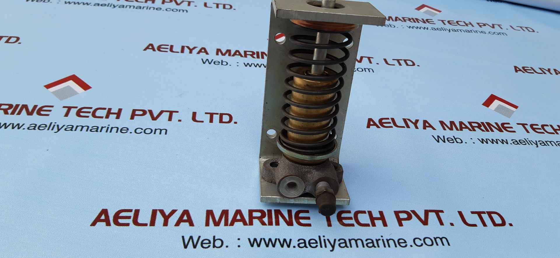 Cylinder 510414714 throttle slave