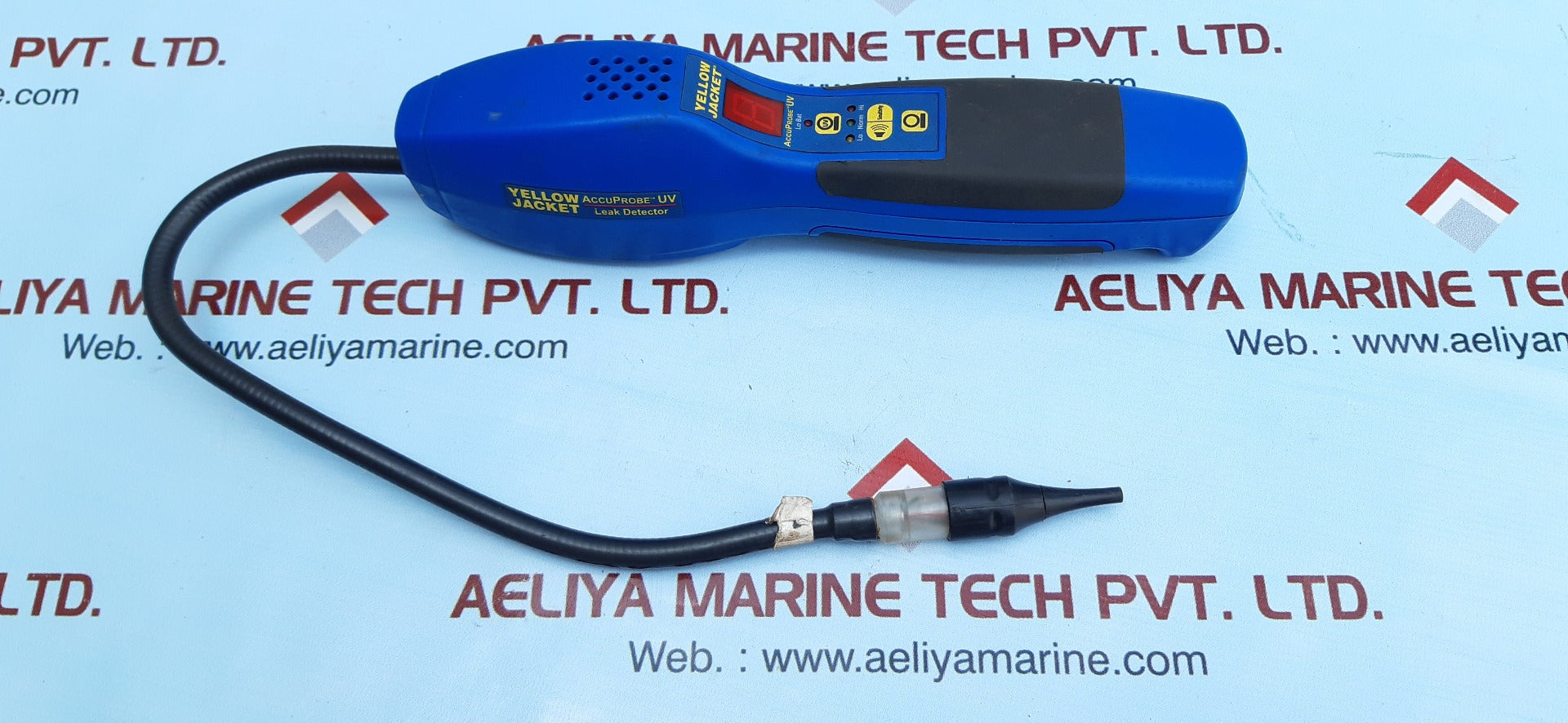Yellow jacket accuprobe uv leak detector