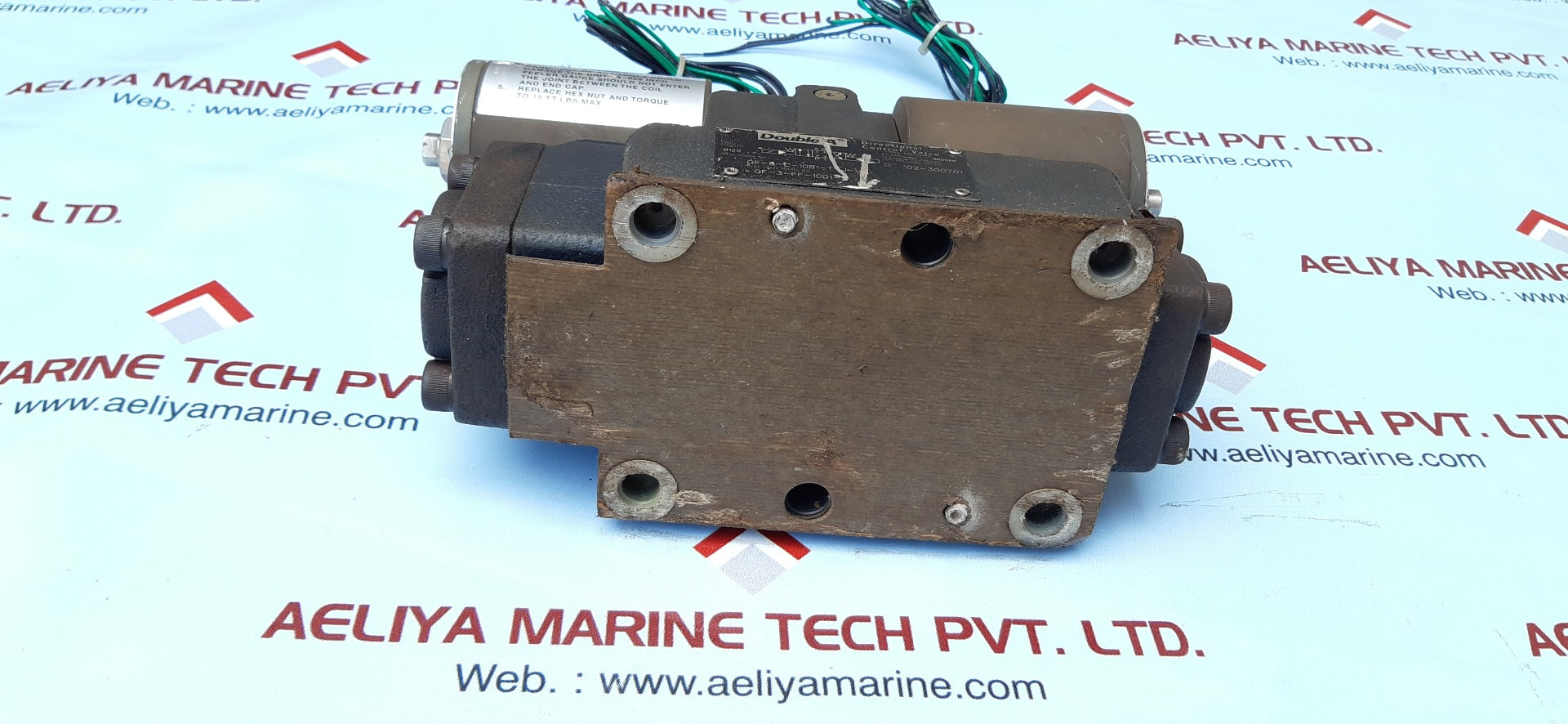 Eaton double a qf-8-c-10b1-t-j-v directional control valve