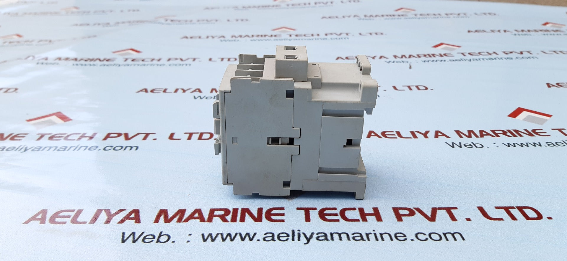 Allen-bradley 700-cf400 series a contactor relay Allen-bradley