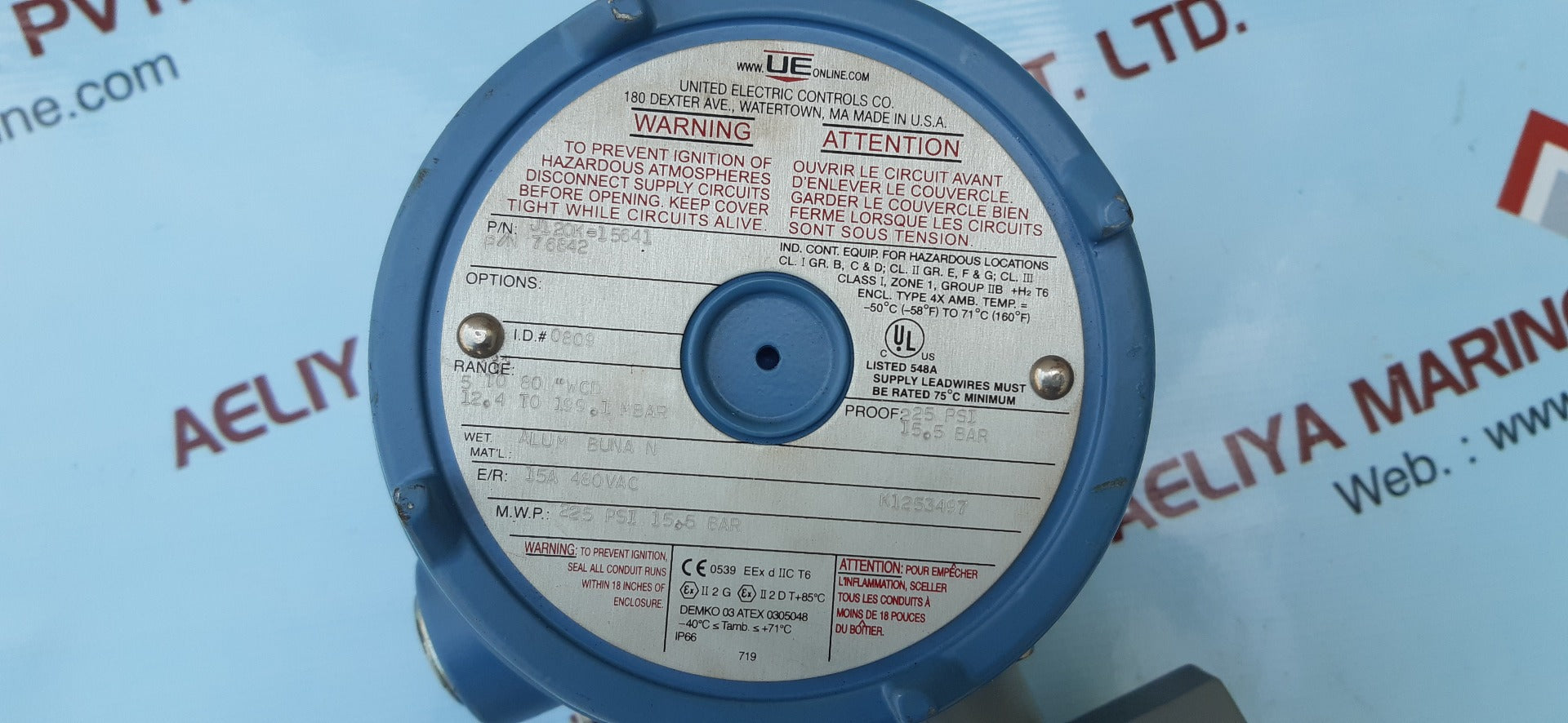 Ue j120k-15641 explosion proof differential pressure switch