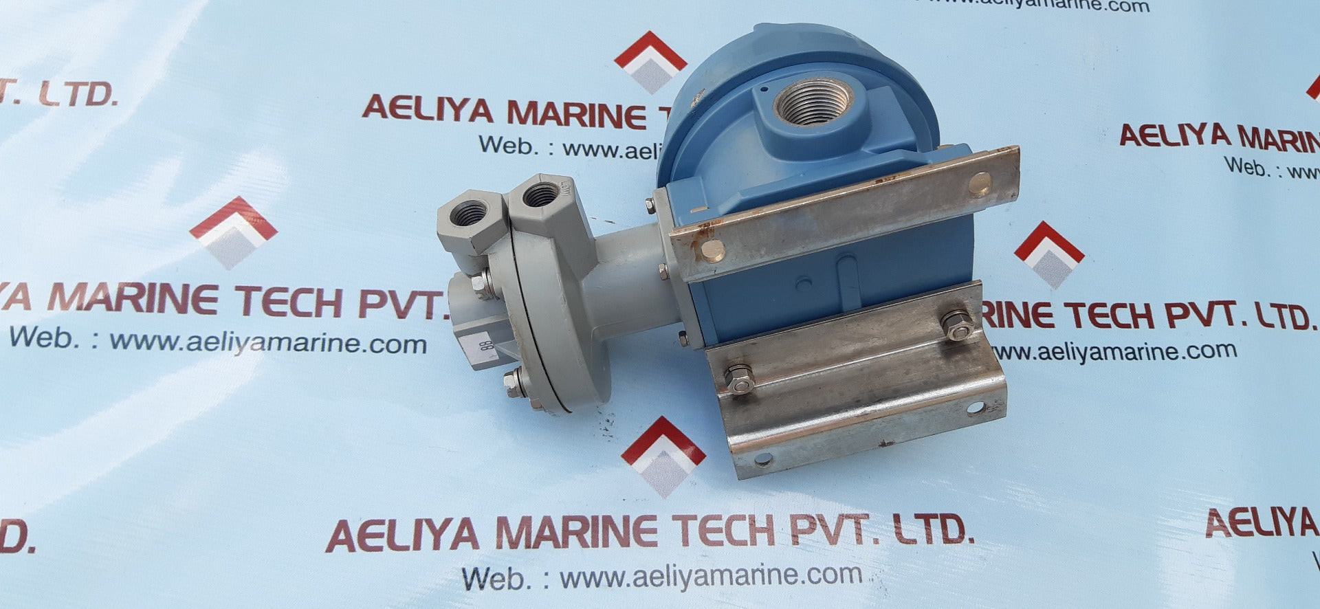 Ue j120k-15641 explosion proof differential pressure switch