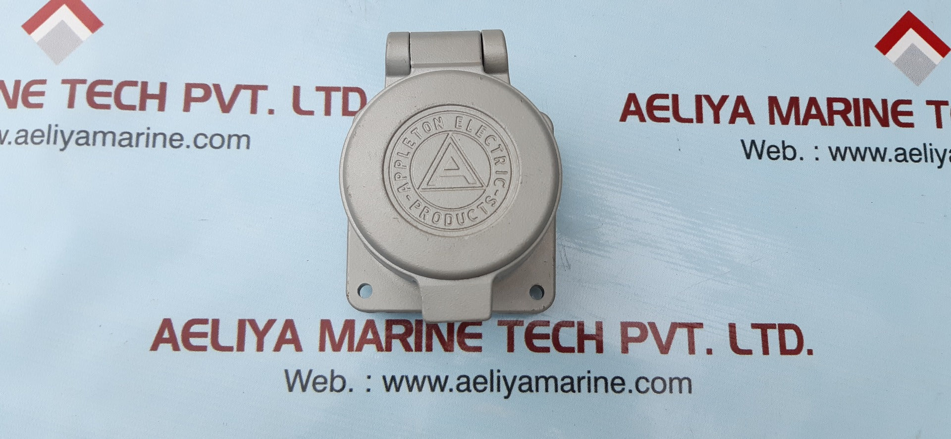 Appleton adr3033 receptacle 3-wire 3-pole 30-amp style1