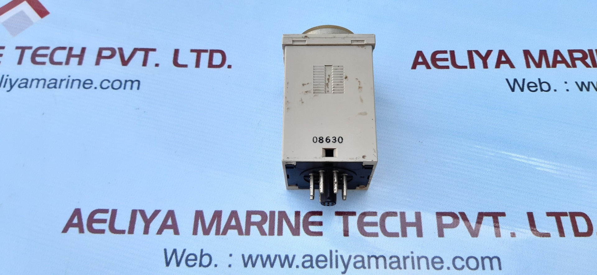 Omron h3bg-8 timer relay 200/220/240vac 50/60hz